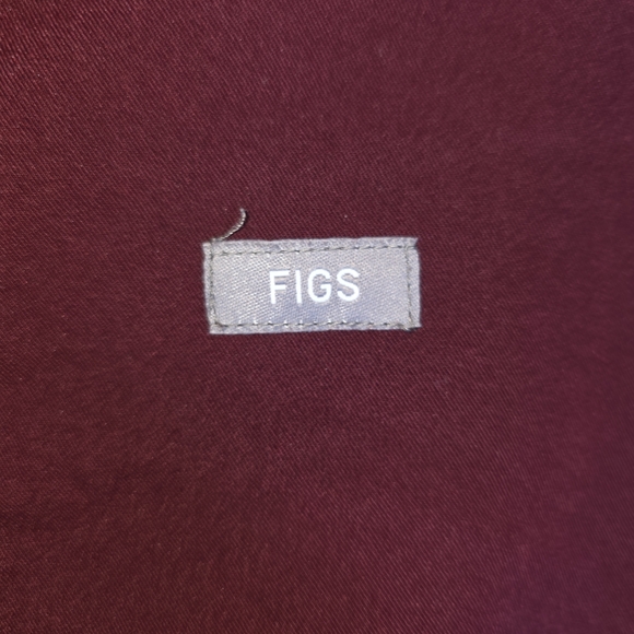 FIGS Sydney Scrub Jacket Maroon Women’s L Technical Collection - Picture 4 of 16